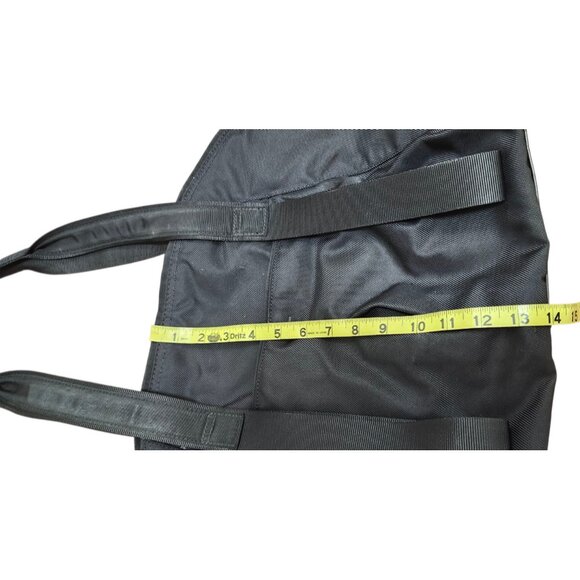 Lululemon Athletica Free to Be Sports Bag Duffle Luggage Gym Tote Black Yoga - Picture 14 of 16